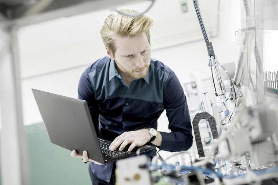 Elektroniker Steuerungstechnik Maschinenbau